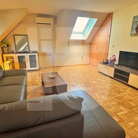 The Highground Hideout * فارنا